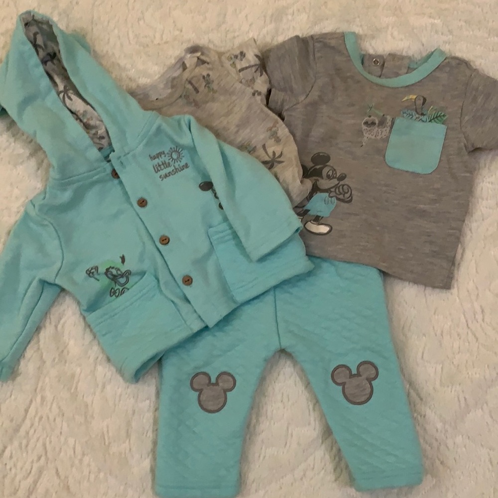 Disney baby Mickey Mouse 4 piece set